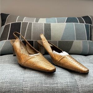 Elegant Gold Slingback Heels